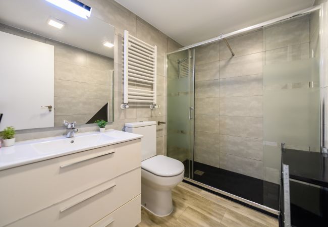 Villa i Madrid - Chalet Ciudad Lineal 3HH M (MIS57) Villa i Madrid - Chalet Ciudad Lineal 3HH M (MIS57)