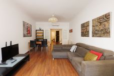 Lägenhet i Barcelona - Terraza privada, 3 dormitorios, 2 baños, Barcelona centro