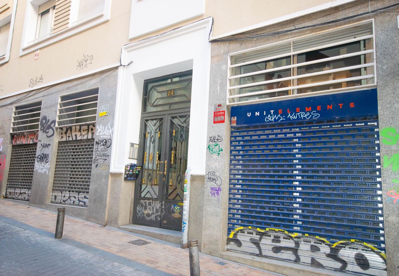 Lägenhet i Madrid - Apartamento con Encanto en Malasaña Temporal Lägenhet i Madrid - Apartamento con Encanto en Malasaña Temporal