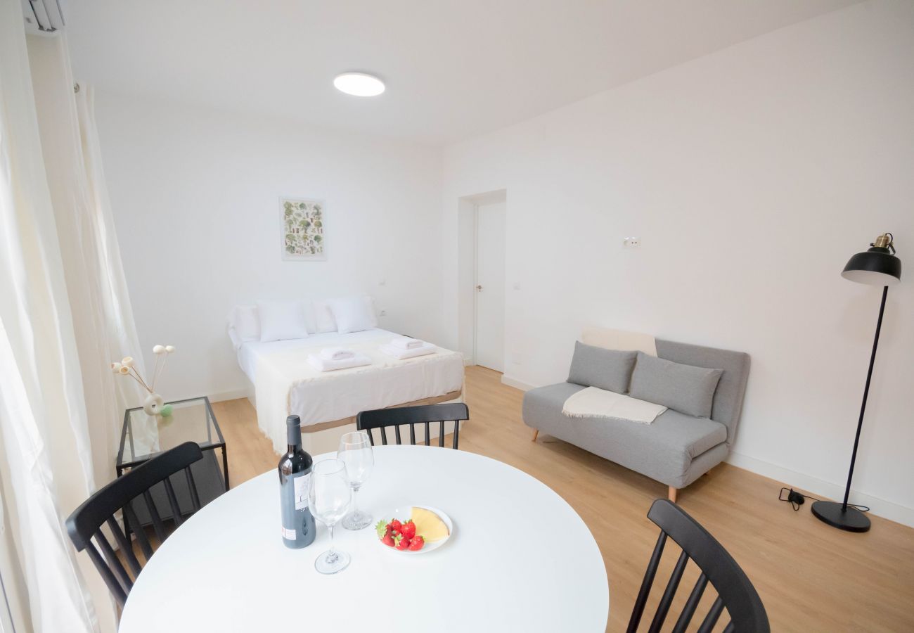 Studio i Madrid - ESTUDIO-TETUAN- Studio i Madrid - ESTUDIO-TETUAN-