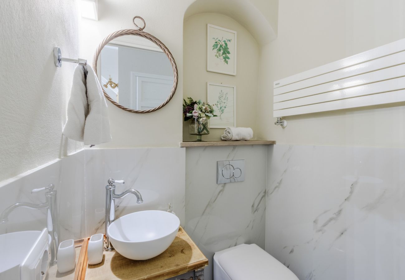 Lägenhet i Lucca - 3 bedrooms Apartment by the Lucca Cathedral Lägenhet i Lucca - 3 bedrooms Apartment by the Lucca Cathedral