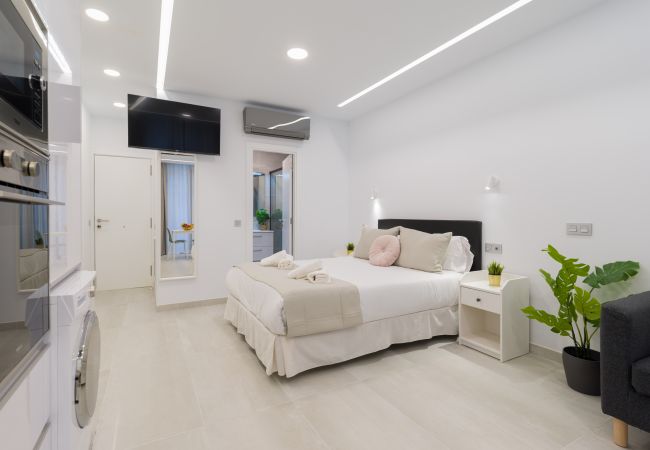 Studio i Las Palmas de Gran Canaria - Rev Beach Home By CanariasGetaway  Studio i Las Palmas de Gran Canaria - Rev Beach Home By CanariasGetaway