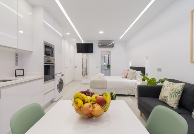 Studio i Las Palmas de Gran Canaria - Rev Beach Home By CanariasGetaway  Studio i Las Palmas de Gran Canaria - Rev Beach Home By CanariasGetaway