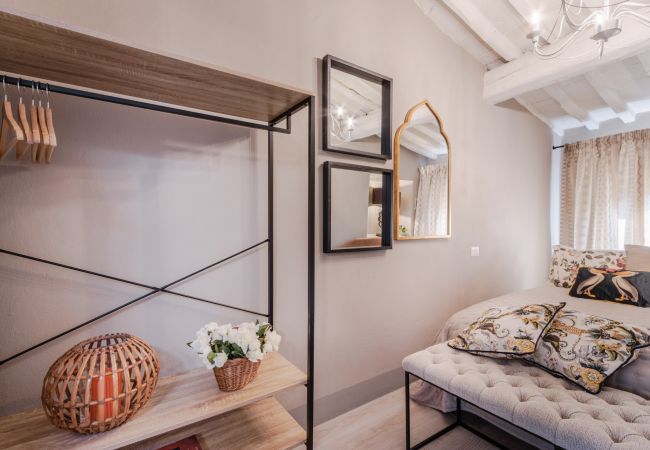 Lägenhet i Lucca - Casa Marta, Luxury 2 Bedrooms Apartment with Terrace Inside the Walls of Lucca Lägenhet i Lucca - Casa Marta, Luxury 2 Bedrooms Apartment with Terrace Inside the Walls of Lucca