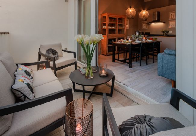 Lägenhet i Lucca - Casa Marta, Luxury 2 Bedrooms Apartment with Terrace Inside the Walls of Lucca Lägenhet i Lucca - Casa Marta, Luxury 2 Bedrooms Apartment with Terrace Inside the Walls of Lucca