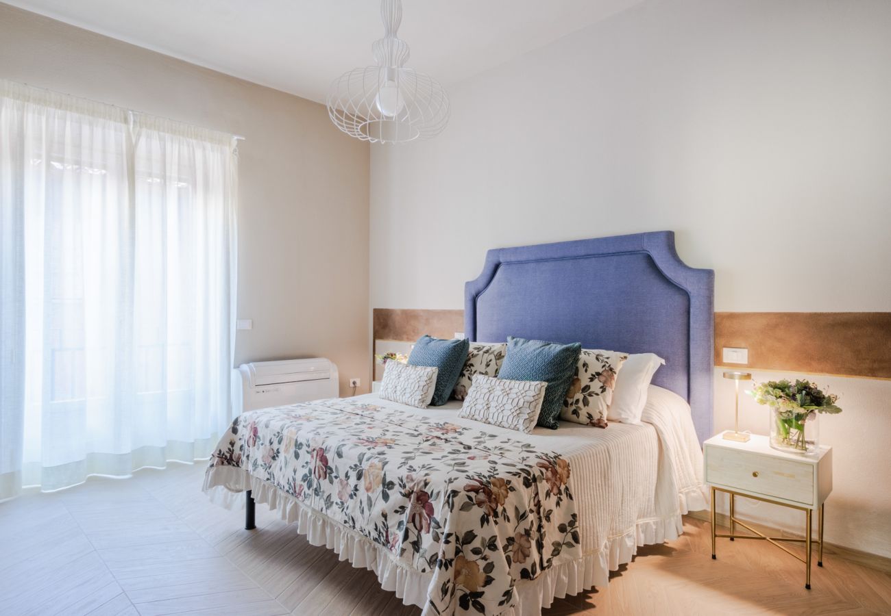 Lägenhet i Lucca - Luxury Modern Apartment with Elevator and Balcony inside the Walls of Lucca Lägenhet i Lucca - Luxury Modern Apartment with Elevator and Balcony inside the Walls of Lucca