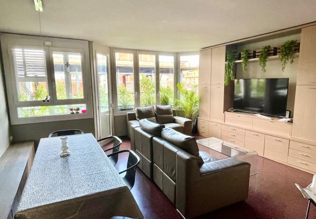  i Barcelona - Luminoso, grande y céntrico apartamento en Barcelona