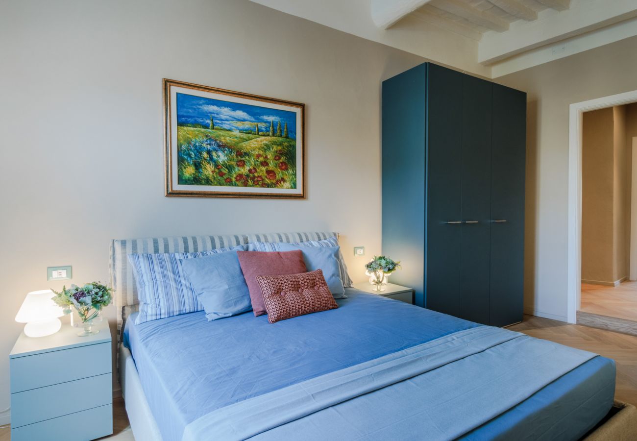 Lägenhet i Lucca - Casa Pino 2 bedrooms 2 bathrooms contemporary apartment facing Piazza Anfiteatro Lägenhet i Lucca - Casa Pino 2 bedrooms 2 bathrooms contemporary apartment facing Piazza Anfiteatro