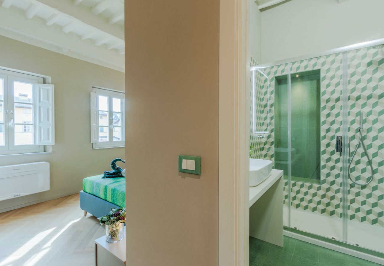 Lägenhet i Lucca - Casa Pino 2 bedrooms 2 bathrooms contemporary apartment facing Piazza Anfiteatro Lägenhet i Lucca - Casa Pino 2 bedrooms 2 bathrooms contemporary apartment facing Piazza Anfiteatro