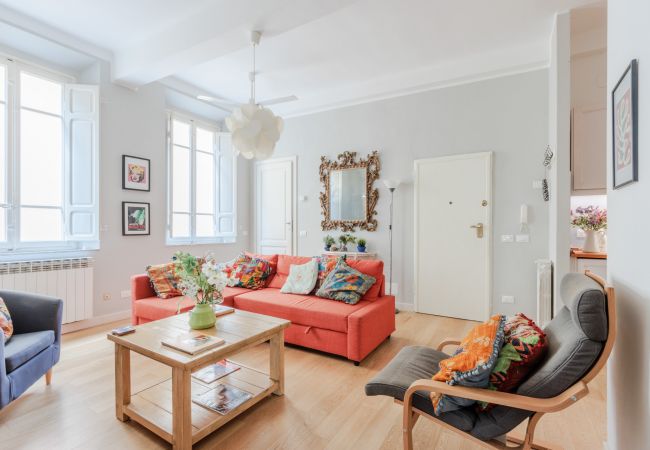 Lägenhet i Lucca - Miss Penny, a Welcoming Modern  2 Bedrooms Apartment at Piazza San Michele Lägenhet i Lucca - Miss Penny, a Welcoming Modern  2 Bedrooms Apartment at Piazza San Michele