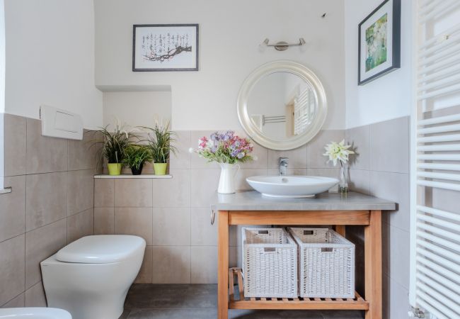 Lägenhet i Lucca - Miss Penny, a Welcoming Modern  2 Bedrooms Apartment at Piazza San Michele Lägenhet i Lucca - Miss Penny, a Welcoming Modern  2 Bedrooms Apartment at Piazza San Michele