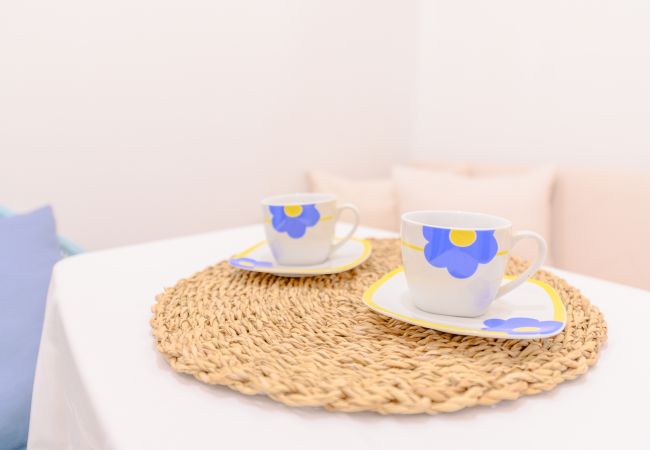 Lägenhet i Madrid - Atractivo apartamento de un dormitorio con patio interior junto al Intercambiador de Avenida América Temporal Lägenhet i Madrid - Atractivo apartamento de un dormitorio con patio interior junto al Intercambiador de Avenida América Temporal