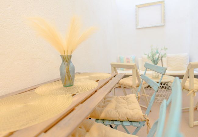 Lägenhet i Madrid - Atractivo apartamento de un dormitorio con patio interior junto al Intercambiador de Avenida América Temporal Lägenhet i Madrid - Atractivo apartamento de un dormitorio con patio interior junto al Intercambiador de Avenida América Temporal