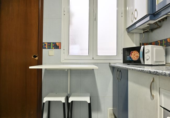 Lägenhet i Madrid - Apartamento de Cuatro Dormitorios en el Bohemio Barrio de Malasaña.Temporal  Lägenhet i Madrid - Apartamento de Cuatro Dormitorios en el Bohemio Barrio de Malasaña.Temporal