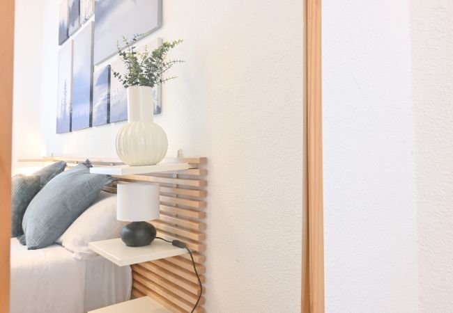 Lägenhet i Madrid - Apartamento de Cuatro Dormitorios en el Bohemio Barrio de Malasaña.Temporal  Lägenhet i Madrid - Apartamento de Cuatro Dormitorios en el Bohemio Barrio de Malasaña.Temporal