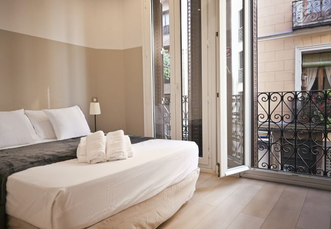  i Madrid -  Amplia vivienda de tres dormitorios en La Latina