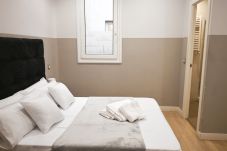 Lägenhet i Madrid -  Amplia vivienda de tres dormitorios en La Latina