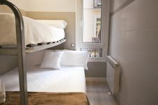 Lägenhet i Madrid -  Amplia vivienda de tres dormitorios en La Latina