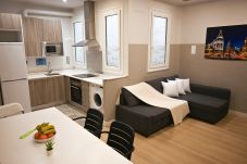 Lägenhet i Madrid -  Amplia vivienda de tres dormitorios en La Latina