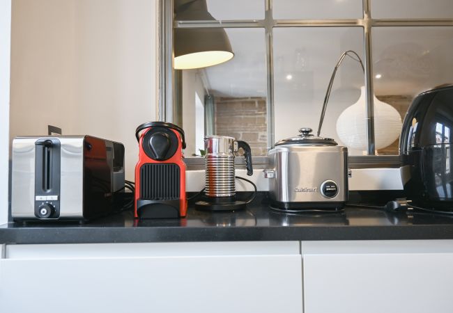 Lägenhet i Madrid - Agradable Apartamento de 2 Dormitorios y 2 baños en el Barrio Universidad. Temporal  Lägenhet i Madrid - Agradable Apartamento de 2 Dormitorios y 2 baños en el Barrio Universidad. Temporal