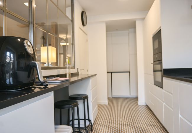 Lägenhet i Madrid - Agradable Apartamento de 2 Dormitorios y 2 baños en el Barrio Universidad. Temporal  Lägenhet i Madrid - Agradable Apartamento de 2 Dormitorios y 2 baños en el Barrio Universidad. Temporal