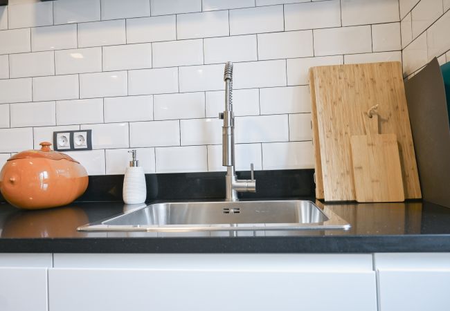 Lägenhet i Madrid - Agradable Apartamento de 2 Dormitorios y 2 baños en el Barrio Universidad. Temporal  Lägenhet i Madrid - Agradable Apartamento de 2 Dormitorios y 2 baños en el Barrio Universidad. Temporal