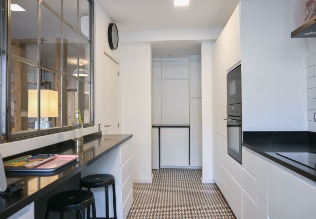 Lägenhet i Madrid - Agradable Apartamento de 2 Dormitorios y 2 baños en el Barrio Universidad. Temporal  Lägenhet i Madrid - Agradable Apartamento de 2 Dormitorios y 2 baños en el Barrio Universidad. Temporal