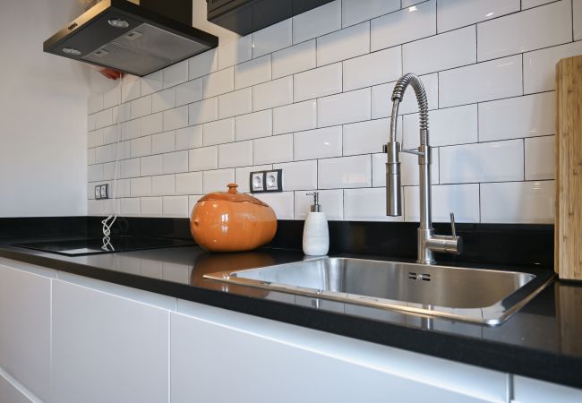 Lägenhet i Madrid - Agradable Apartamento de 2 Dormitorios y 2 baños en el Barrio Universidad. Temporal  Lägenhet i Madrid - Agradable Apartamento de 2 Dormitorios y 2 baños en el Barrio Universidad. Temporal