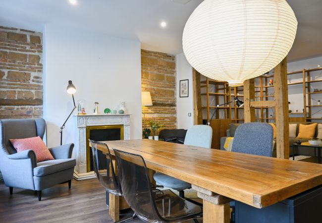 Lägenhet i Madrid - Agradable Apartamento de 2 Dormitorios y 2 baños en el Barrio Universidad. Temporal  Lägenhet i Madrid - Agradable Apartamento de 2 Dormitorios y 2 baños en el Barrio Universidad. Temporal