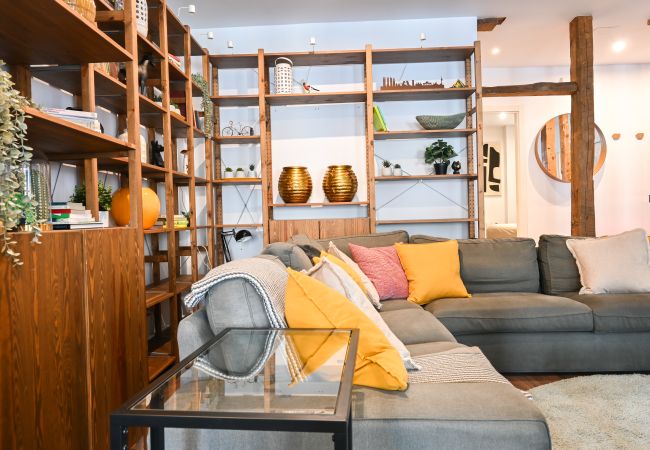 Lägenhet i Madrid - Agradable Apartamento de 2 Dormitorios y 2 baños en el Barrio Universidad. Temporal  Lägenhet i Madrid - Agradable Apartamento de 2 Dormitorios y 2 baños en el Barrio Universidad. Temporal