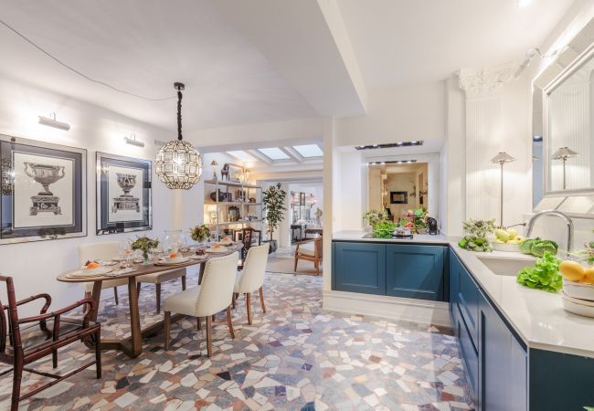 Lägenhet i Lucca - Luxury Home, Private Garden and Jacuzzi inside Lucca Lägenhet i Lucca - Luxury Home, Private Garden and Jacuzzi inside Lucca