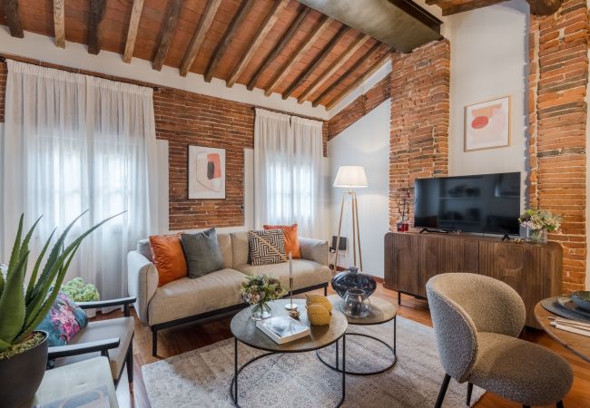 Lägenhet i Lucca - Dorina Penthouse 2 bedrooms 2 bathrooms inside the Lucca Walls Lägenhet i Lucca - Dorina Penthouse 2 bedrooms 2 bathrooms inside the Lucca Walls