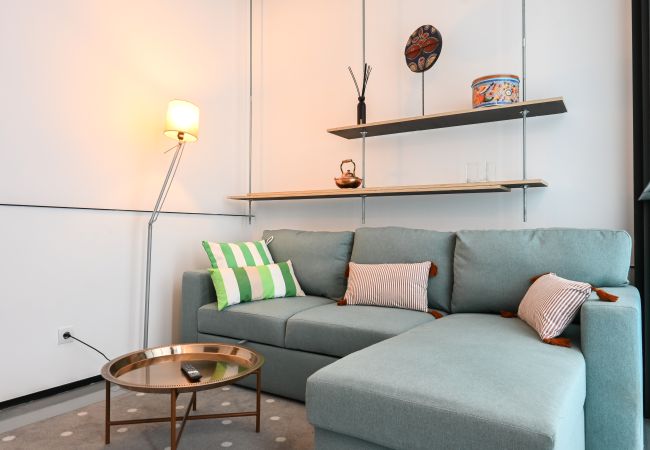 Lägenhet i Madrid - Coqueto y acogedor apartamento con estilo industrial en Barrio Prosperidad - Madrid Temporal  Lägenhet i Madrid - Coqueto y acogedor apartamento con estilo industrial en Barrio Prosperidad - Madrid Temporal