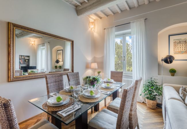 Lägenhet i Lucca - GARDEN VISTA Charming 2 Bedrooms 2 Bathrooms Apartment inside the Walls of Lucca Lägenhet i Lucca - GARDEN VISTA Charming 2 Bedrooms 2 Bathrooms Apartment inside the Walls of Lucca