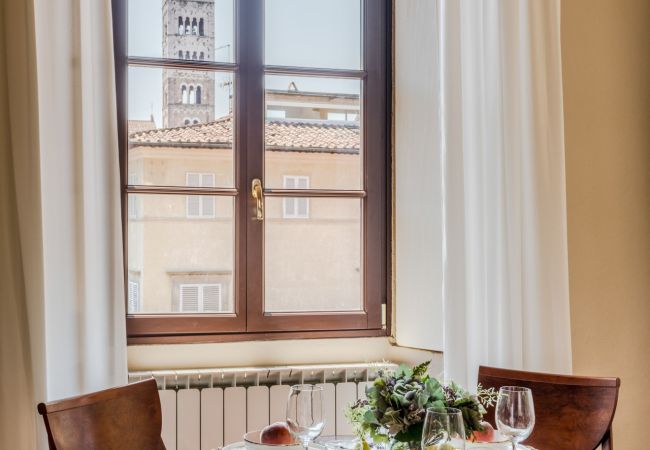 Lägenhet i Lucca - Smart apartment with view in a central Lucca location Lägenhet i Lucca - Smart apartment with view in a central Lucca location