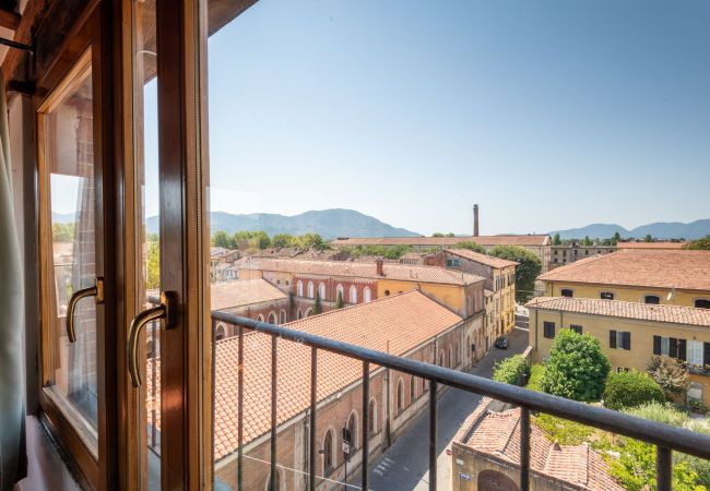 Lägenhet i Lucca - Panoramic penthouse with views and elevator in Lucca Lägenhet i Lucca - Panoramic penthouse with views and elevator in Lucca