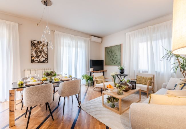 Lägenhet i Lucca - The City Terrace Apartment: smart 2 bedrooms in Lucca Lägenhet i Lucca - The City Terrace Apartment: smart 2 bedrooms in Lucca