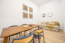 Lägenhet i Madrid - Confort y estilo urbano: tu piso perfecto con 3 habitaciones 