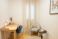 Lägenhet i Madrid - Ático con extraordinaria Terraza - Centro -Lujo - Alturas con sabor Mediterráneo