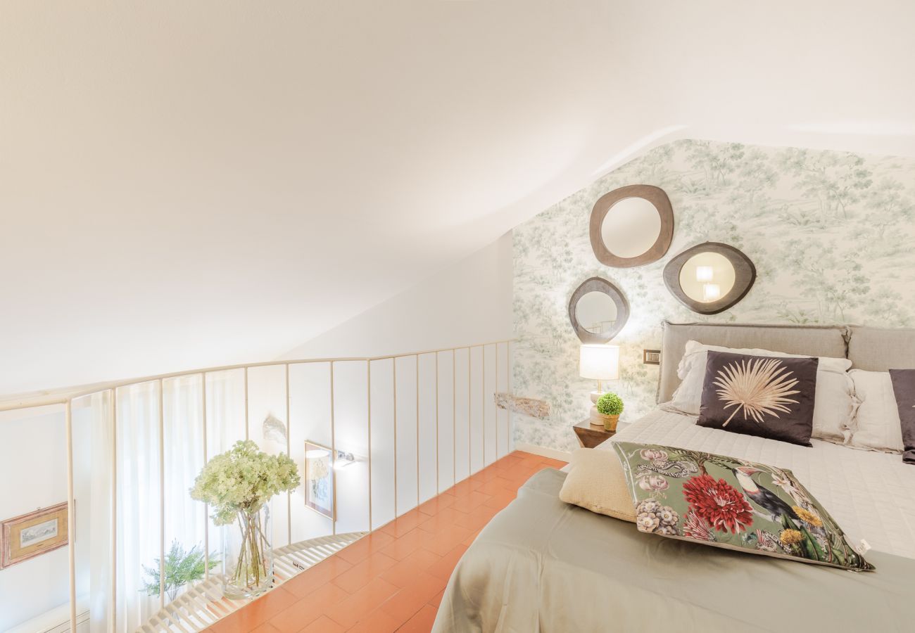 Lägenhet i Lucca - Smart Penthouse with Views over Amphiteatre Square Lägenhet i Lucca - Smart Penthouse with Views over Amphiteatre Square