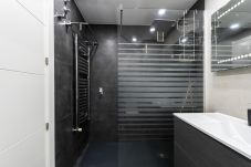 Lägenhet i Madrid - Amplio piso de 3 dormitorios y 2 baños en Residencial con Piscina, Pádel_ Madrid 