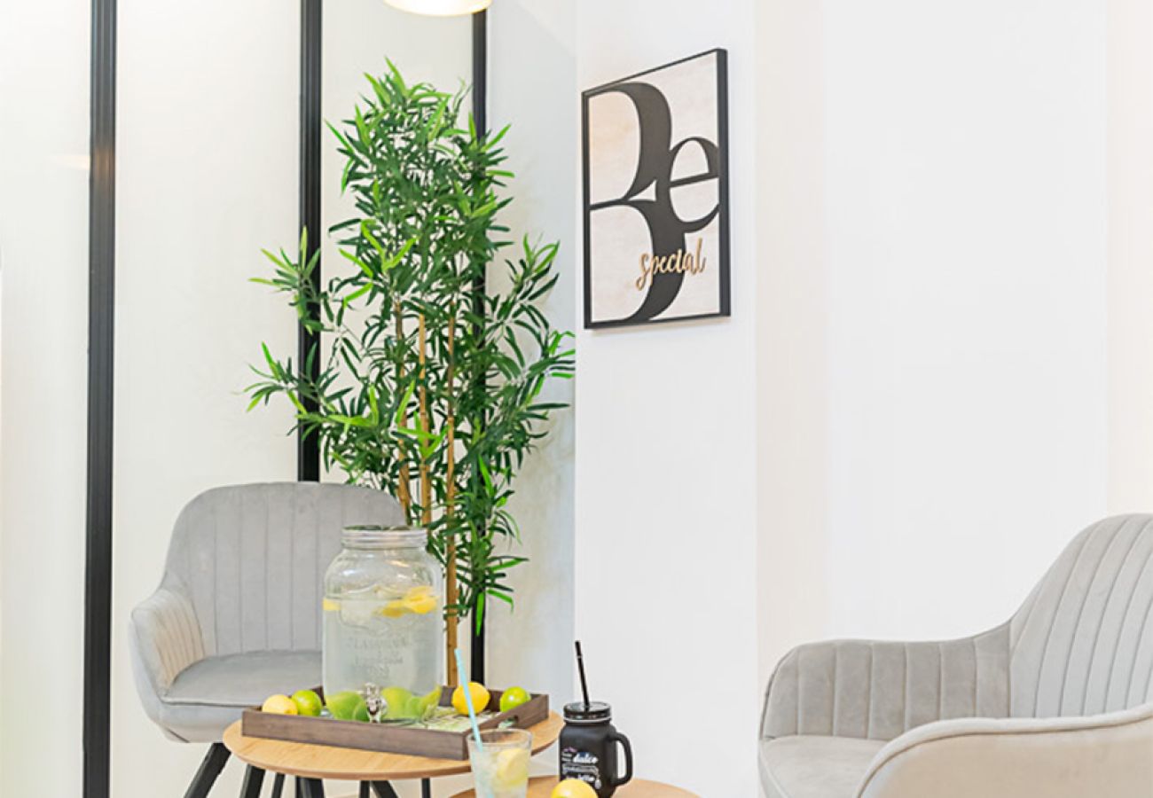 Hyra rum i Madrid - Madrid: habitación con confort, comodidad y áreas compartidas  Chamartín – Temporal  Hyra rum i Madrid - Madrid: habitación con confort, comodidad y áreas compartidas  Chamartín – Temporal
