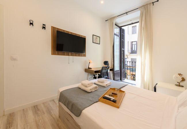 Hyra rum i Madrid - Los Ángeles: habitación con comodidad y zonas compartidas Gran Vía-Madrid. Temporal Hyra rum i Madrid - Los Ángeles: habitación con comodidad y zonas compartidas Gran Vía-Madrid. Temporal
