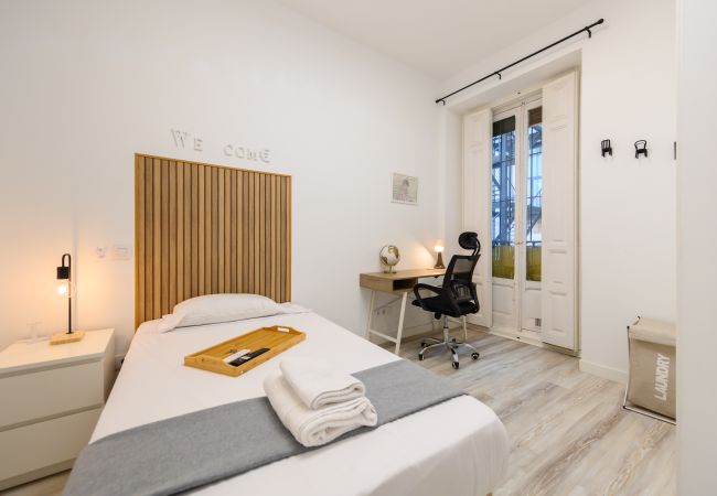 Hyra rum i Madrid - Shanghái: habitación con comodidad y zonas compartidas Gran Vía-Madrid.Temporal Hyra rum i Madrid - Shanghái: habitación con comodidad y zonas compartidas Gran Vía-Madrid.Temporal