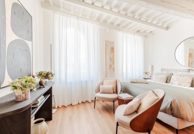 Lägenhet i Lucca - Smart Apartment with Terrace and elevator in Lucca Lägenhet i Lucca - Smart Apartment with Terrace and elevator in Lucca