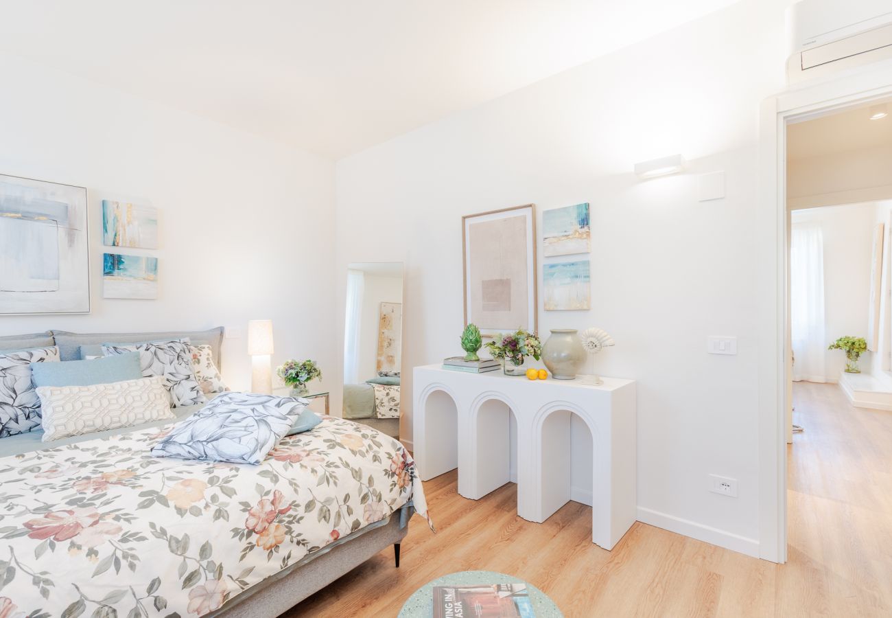 Lägenhet i Lucca - Smart and Luxury Apartment with Elevator in Lucca Lägenhet i Lucca - Smart and Luxury Apartment with Elevator in Lucca