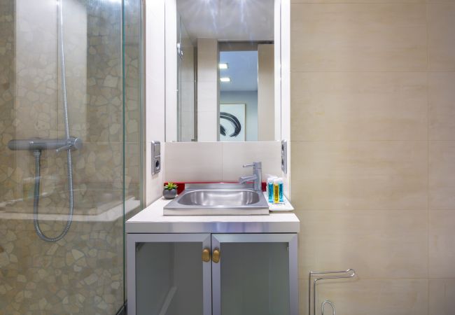 Lägenhet i Madrid - Alquiler Mensual en Madrid – Piso Exterior con 1 Dormitorio + Estudio y 2 Baños.Temporal Lägenhet i Madrid - Alquiler Mensual en Madrid – Piso Exterior con 1 Dormitorio + Estudio y 2 Baños.Temporal