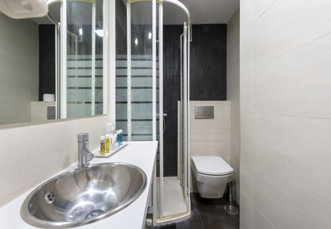 Lägenhet i Madrid - Alquiler Mensual en Madrid – Piso Exterior con 1 Dormitorio + Estudio y 2 Baños.Temporal Lägenhet i Madrid - Alquiler Mensual en Madrid – Piso Exterior con 1 Dormitorio + Estudio y 2 Baños.Temporal
