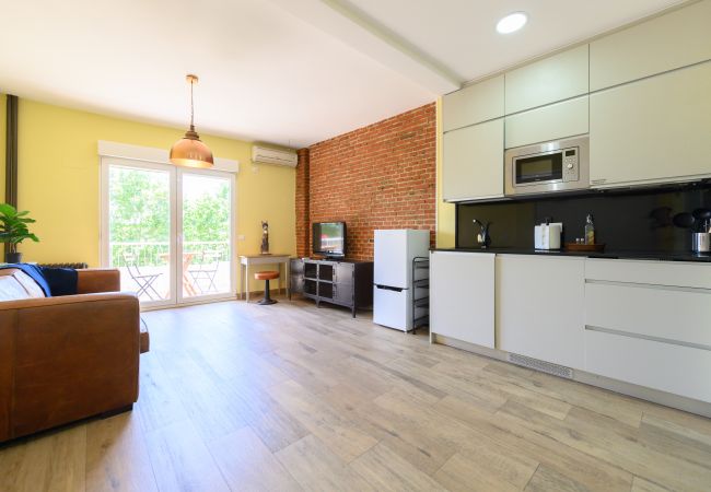 Studio i Madrid - Estudio con balcón – Todo lo que necesitas para una estancia perfecta en Madrid. Temporal Studio i Madrid - Estudio con balcón – Todo lo que necesitas para una estancia perfecta en Madrid. Temporal