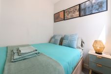 Lägenhet i Madrid - Piso de 2 dormitorios con balcón en Madrid